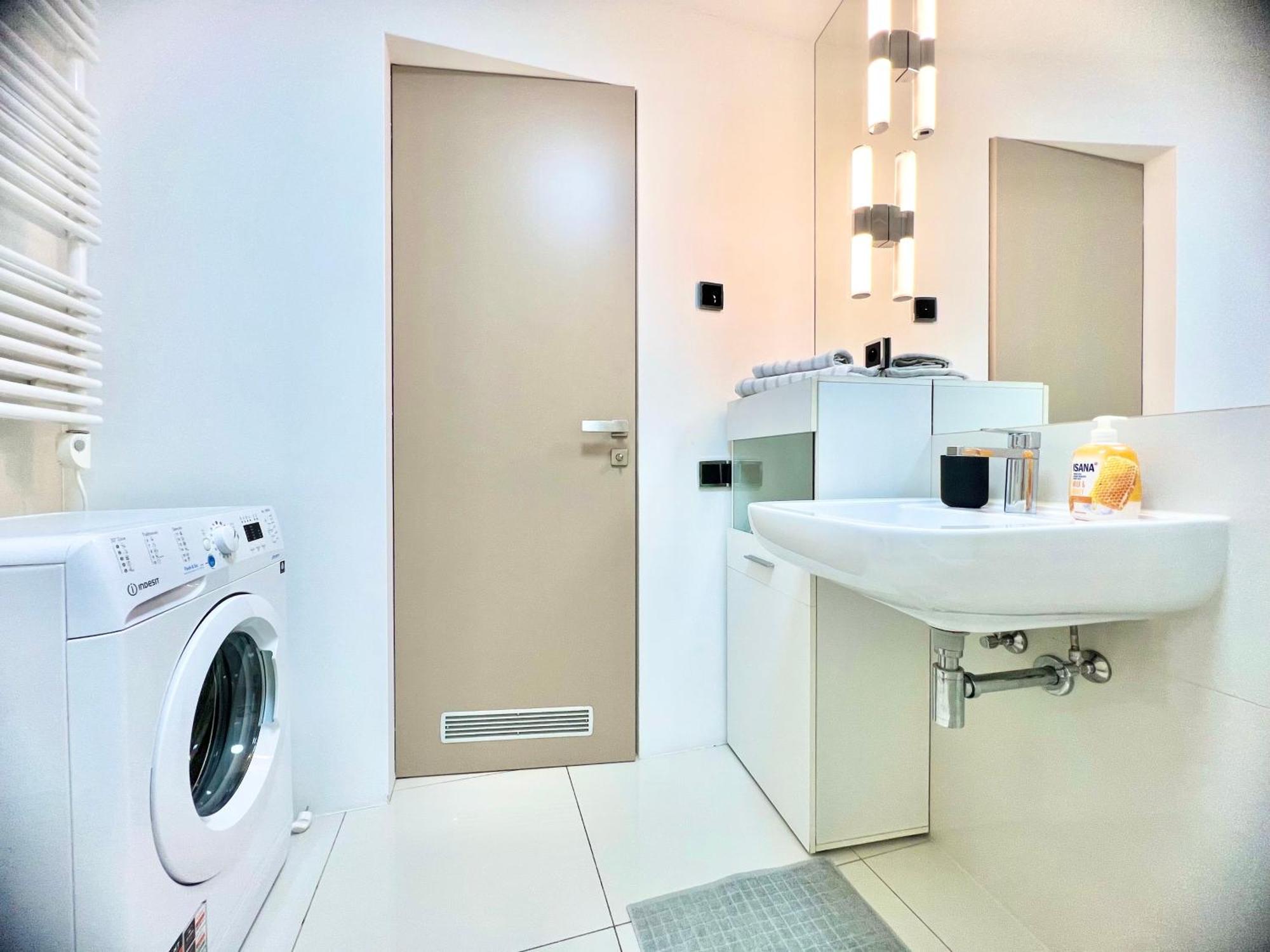 Exclusive Apartment Centrum Прага Экстерьер фото